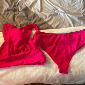 Pink crossover bikini